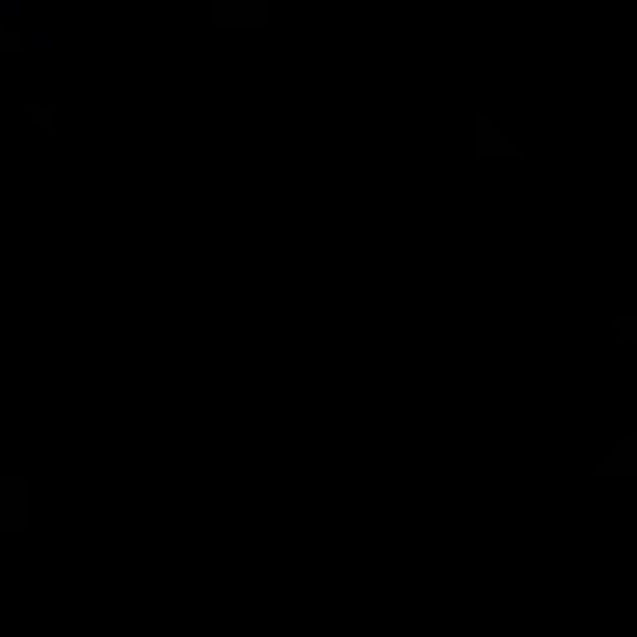 Meet your Posher, Célia - Picture 1 of 1